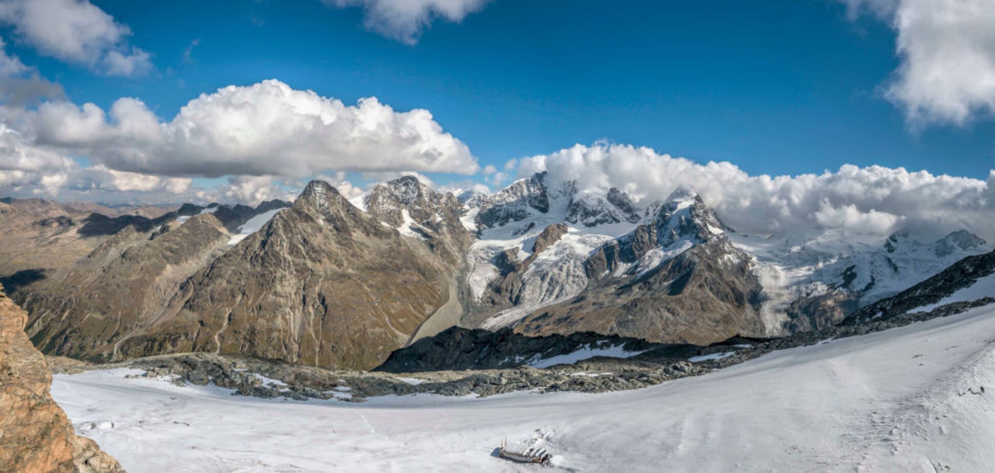 В Альпах будут все чаще находить тела погибших: ученые назвали страшную причину