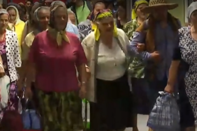 Зірки повернулися: 'безвізові' бабусі знову викликали фурор у 'Борисполі'