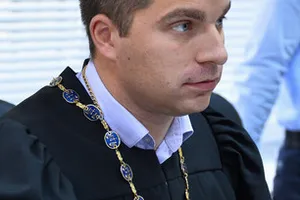 "Чесноти" судді Кузьменка