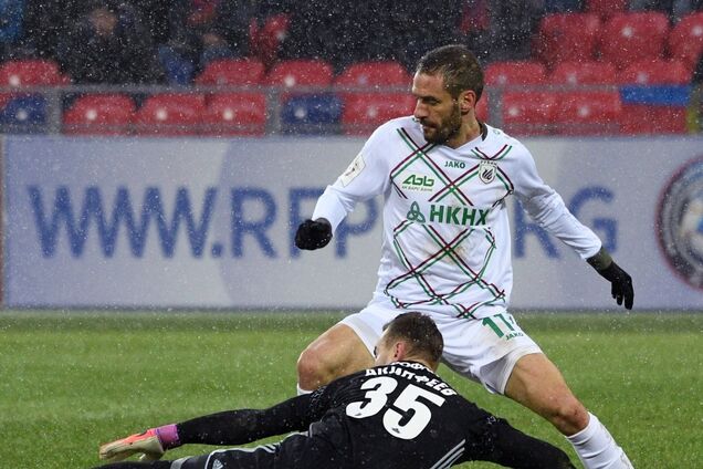 Футболіст збірної України, який втік з Росії, здивував вибором нового клубу