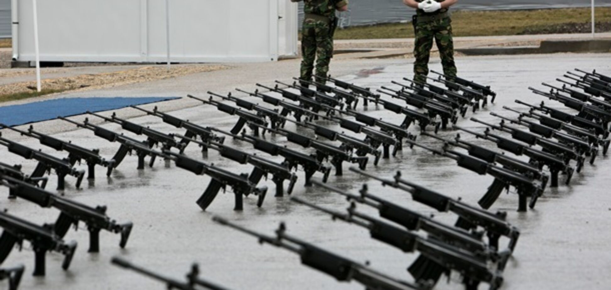 Поставки зброї в Україні