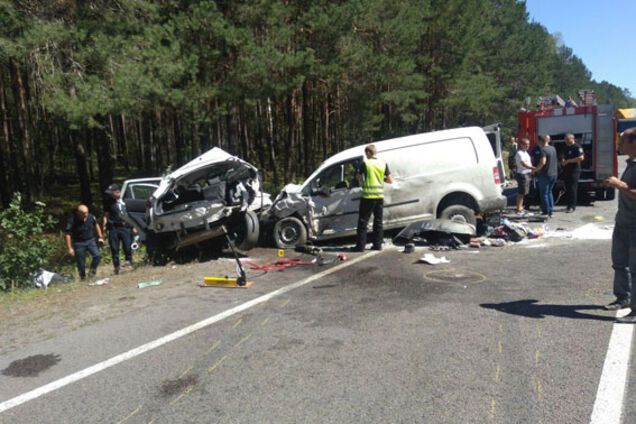 'Це просто прокляття': на Рівненщині сталося жахливе ДТП з жертвами і потерпілими