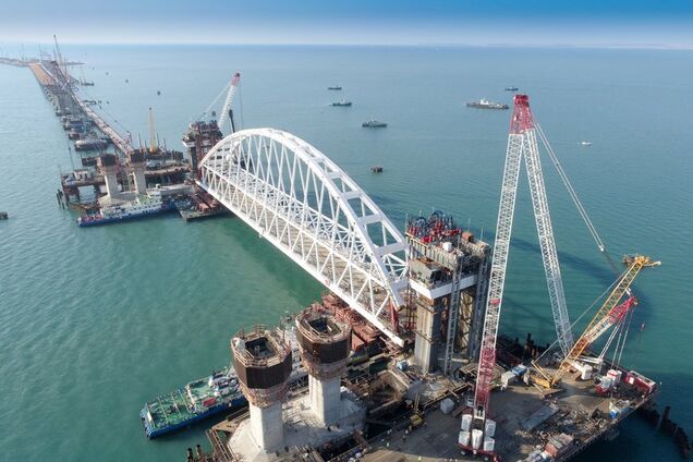 Росія вийшла на фініш у будівництві Керченського мосту - The Guardian