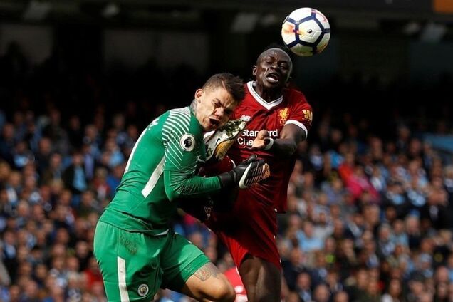 Из фильма ужасов: появилась фотография вратаря 'Манчестер Сити' после кошмарной травмы лица