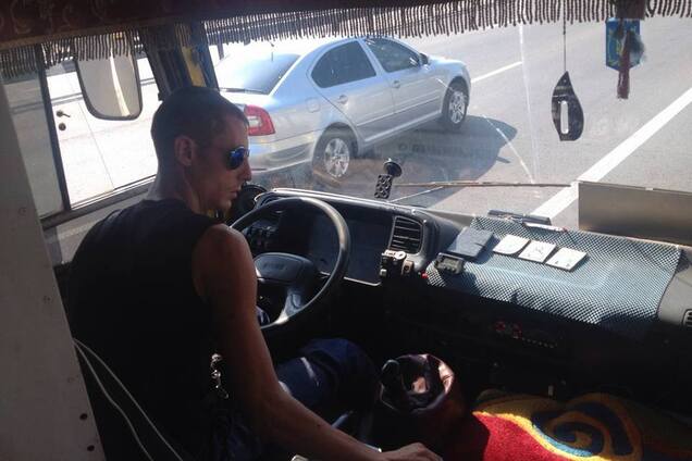 'Покажи мне, где он похоронен': в Киеве маршрутчик устроил жесткий скандал семье погибшего в АТО бойца