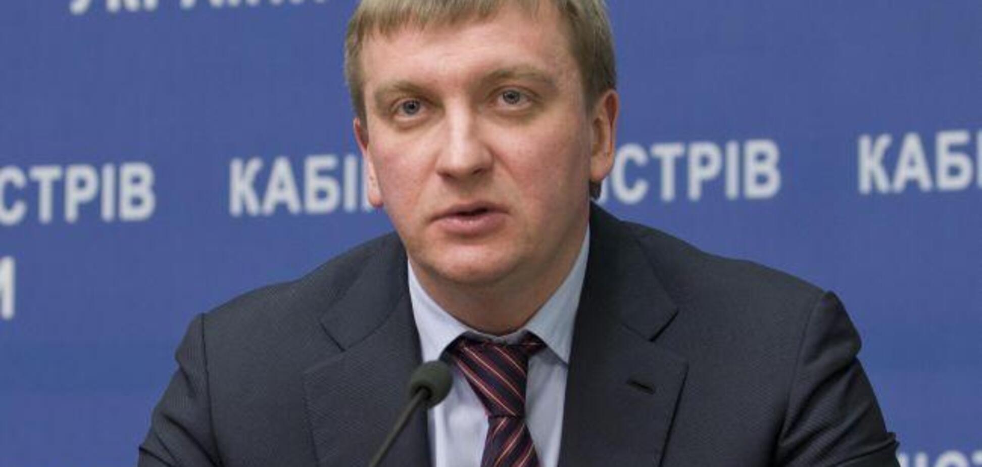 Позбавлять прав і заборонять залишати країну: в Україні вигадали покарання за несплату аліментів
