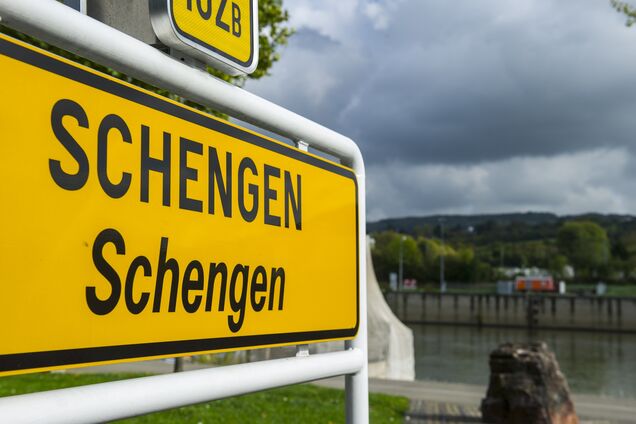 Подарунок сусідам України: в ЄС анонсували Шенген ще для двох країн