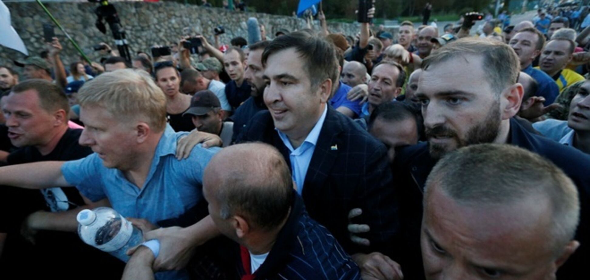 'Виродки поспішають': у мережі вказали на приховані причини 'прориву' Саакашвілі і Ко