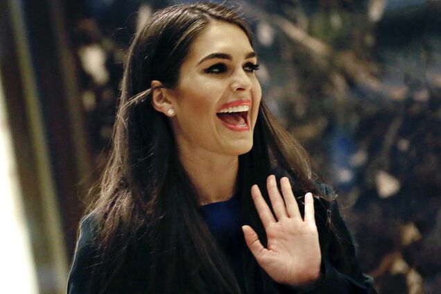 Горячая помощница Трампа заняла место в Белом доме: фото экс-модели