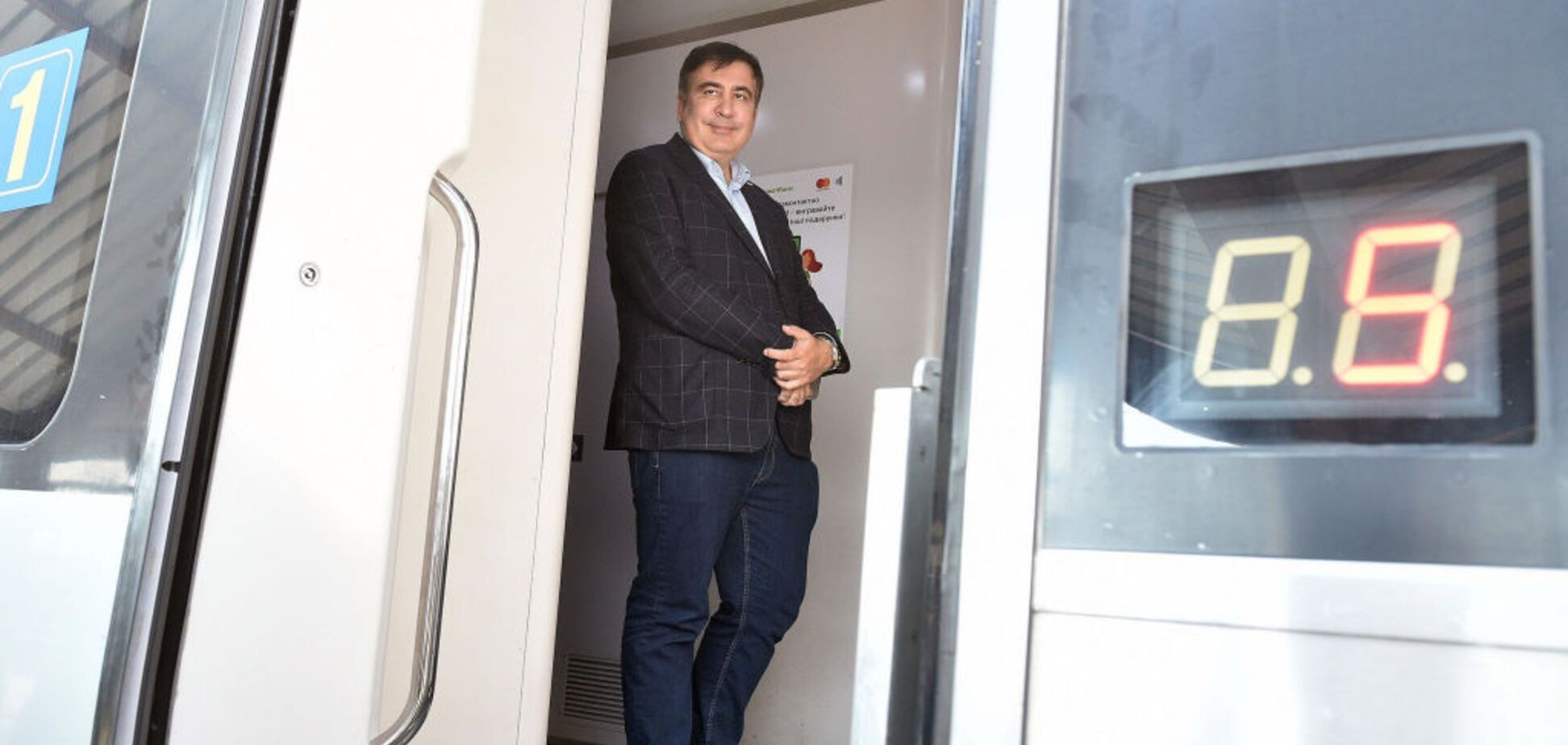 Ночью выехал из отеля: Саакашвили покинул Львов и объявил митинг в следующем городе