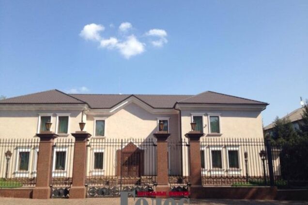 Мнения известных запорожцев о взрыве возле офиса Анисимова