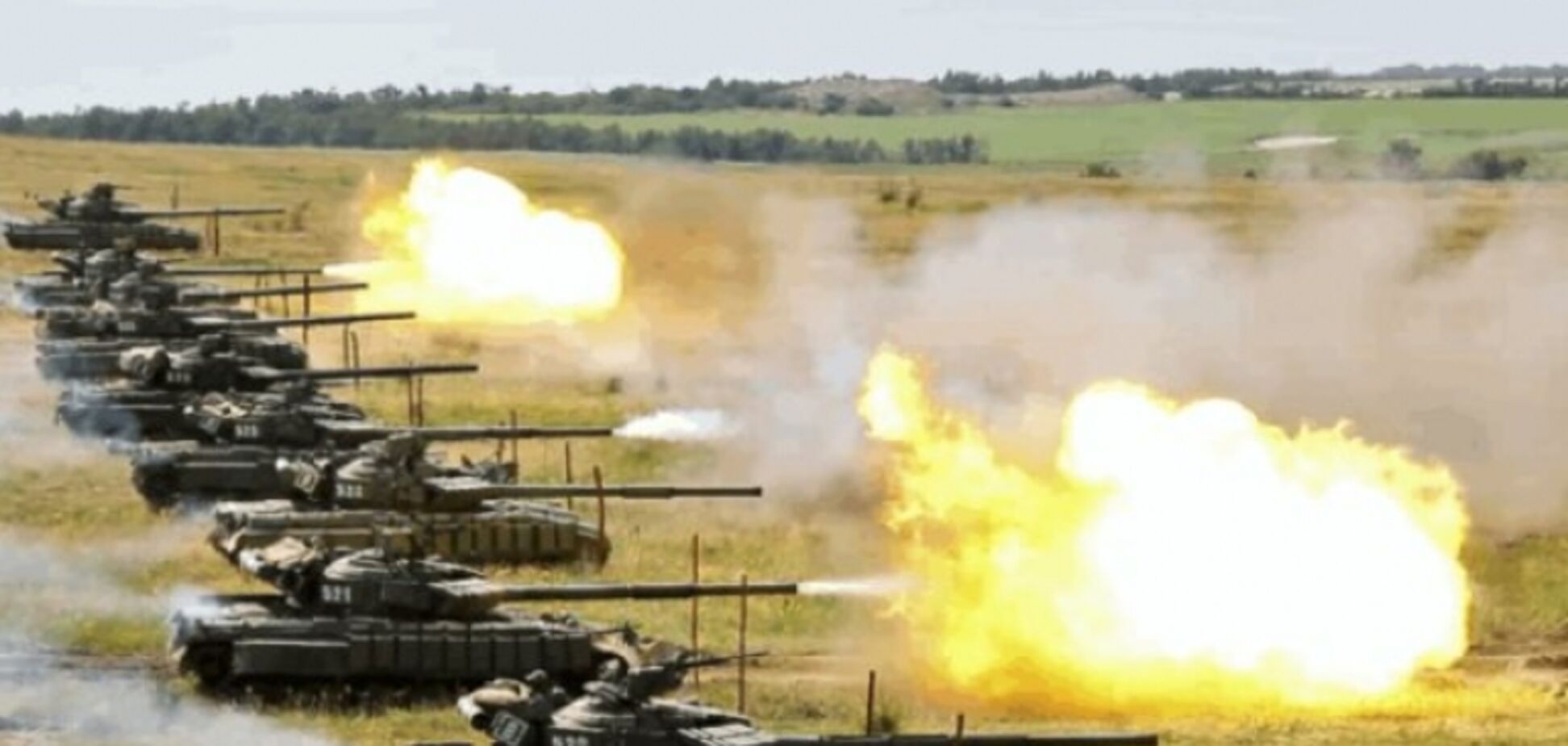 Учатся убивать украинцев: масштабные учения террористов 'ЛНР' попали на видео