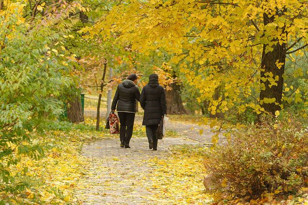 Заморозки и мокрый снег: стал известен прогноз погоды на октябрь