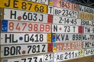 авто на литовських номерах