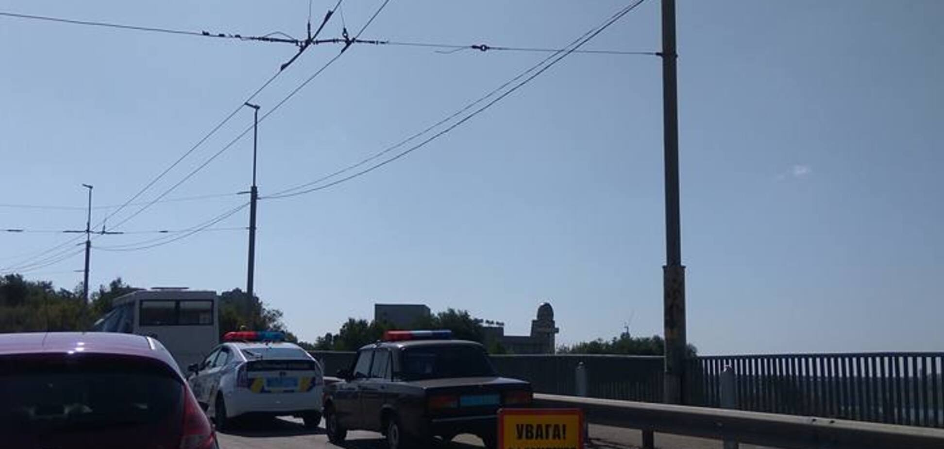 На запорожской плотине маршрутка с пассажирами попала в ДТП