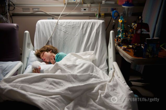Детей госпитализировали: в гимназии Киева произошло ЧП