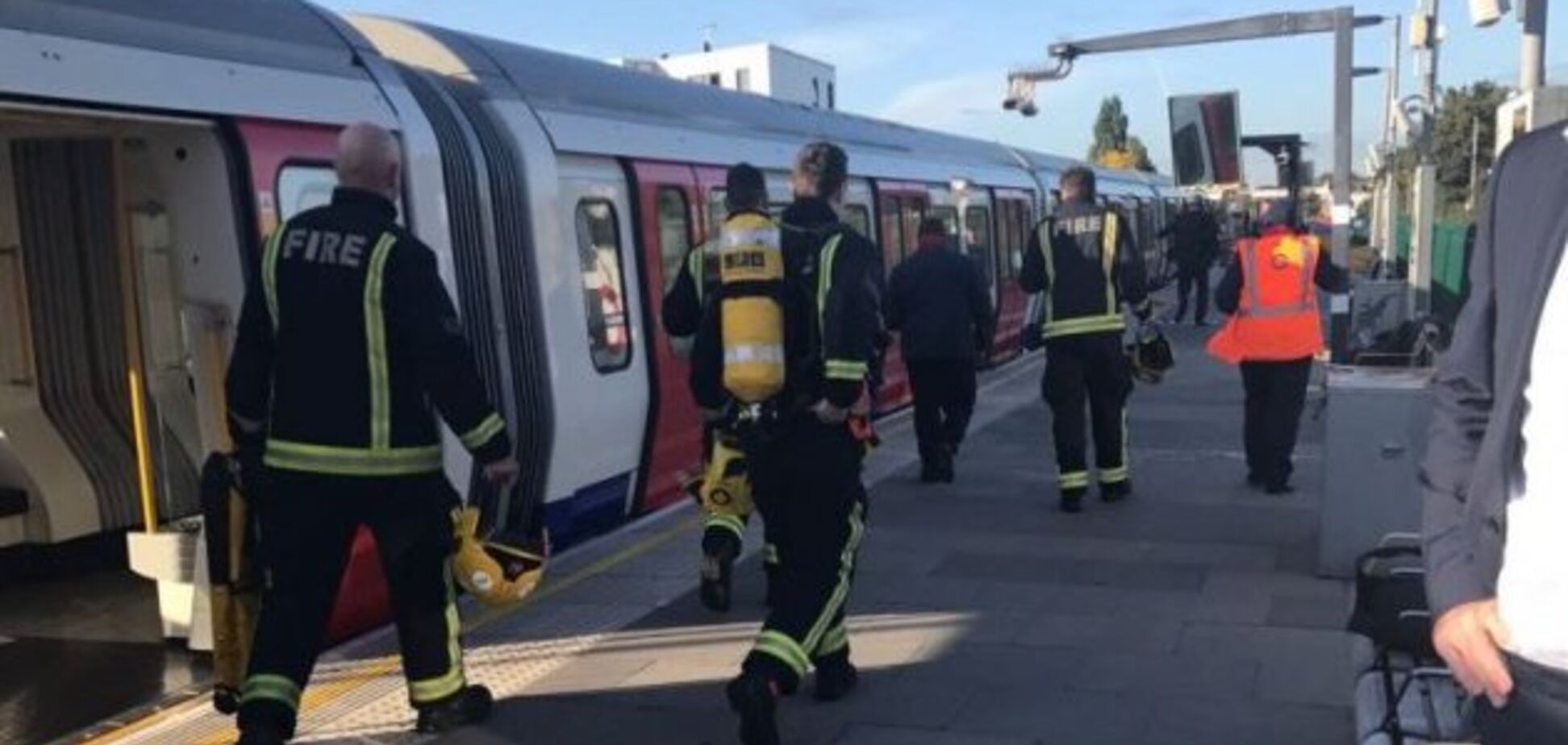 Бомби Лондонського метро