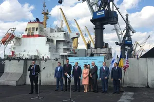 прибытие партии американского угля