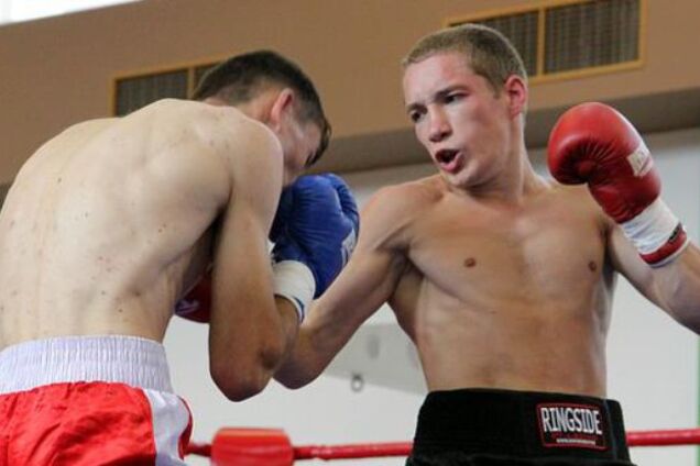 Чемпион Европы из Украины уверенно разобрался с мексиканским боксером в Киеве