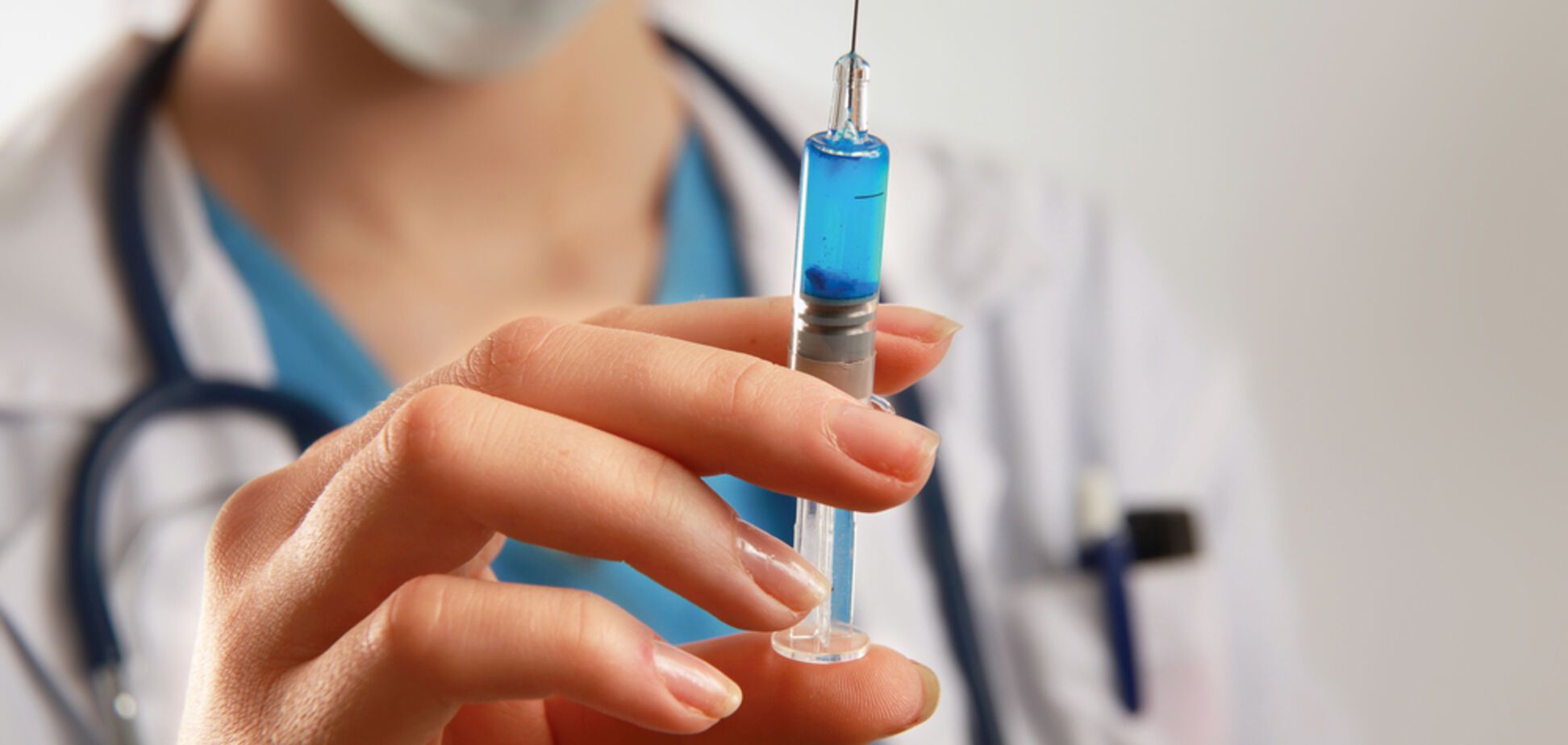 Прививка от гриппа: медик пояснил, кому она нужна
