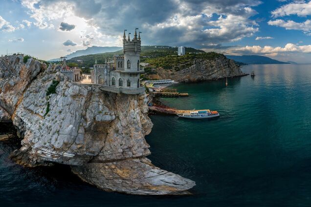 В Крыму оккупанты уничтожают главные достопримечательности: ЮНЕСКО забило тревогу