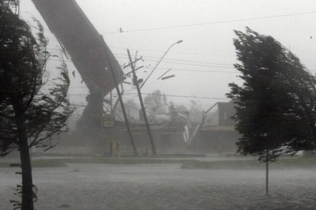 Разрушительный ураган из Румынии: синоптики и спасатели дали прогноз для Украины