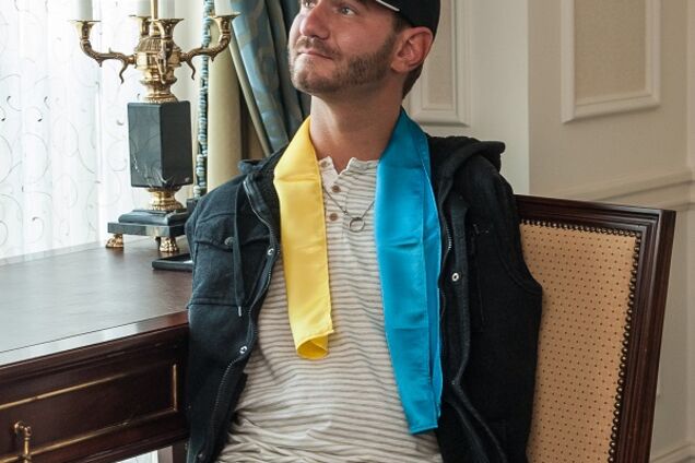 Ник Вуйчич вместе с сотнями тысяч украинцев на Крещатике отпраздновал День благодарения