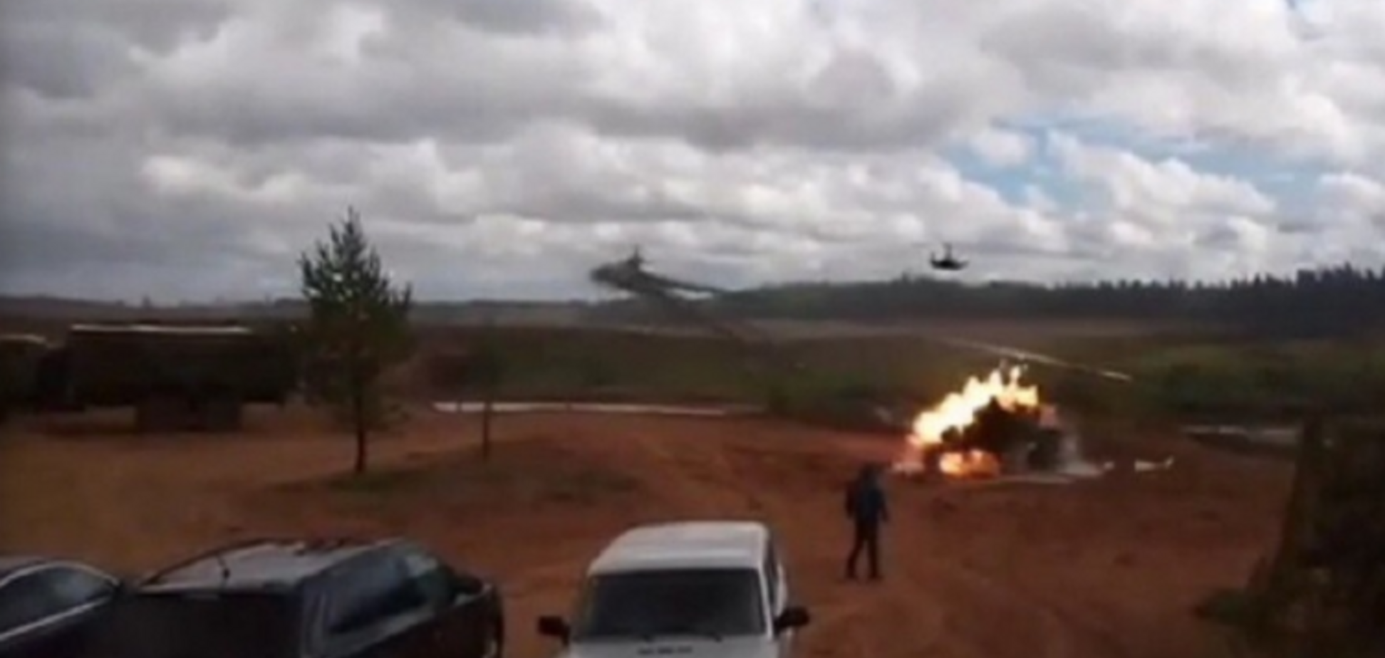 'Запад-2017': на путинских учениях вертолет обстрелял зрителей, соцсети кипят