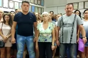 "Нас називають продажними": батьки дітей із табору "Вікторія" записали жорстке звернення