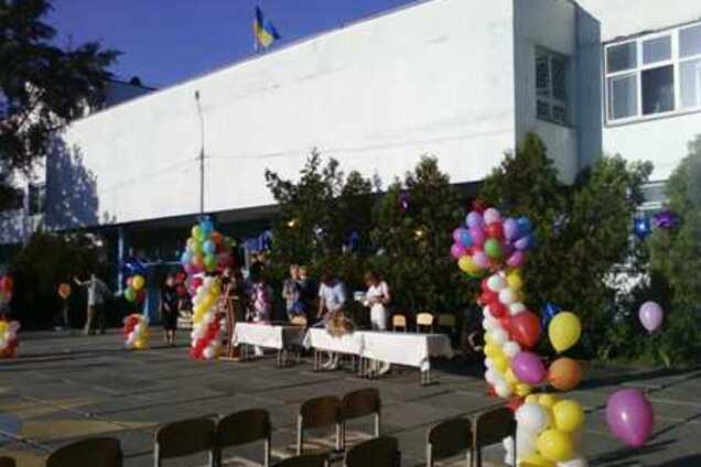 'Растят мясо на убой': сеть поразило фото школьников из России на 1 сентября