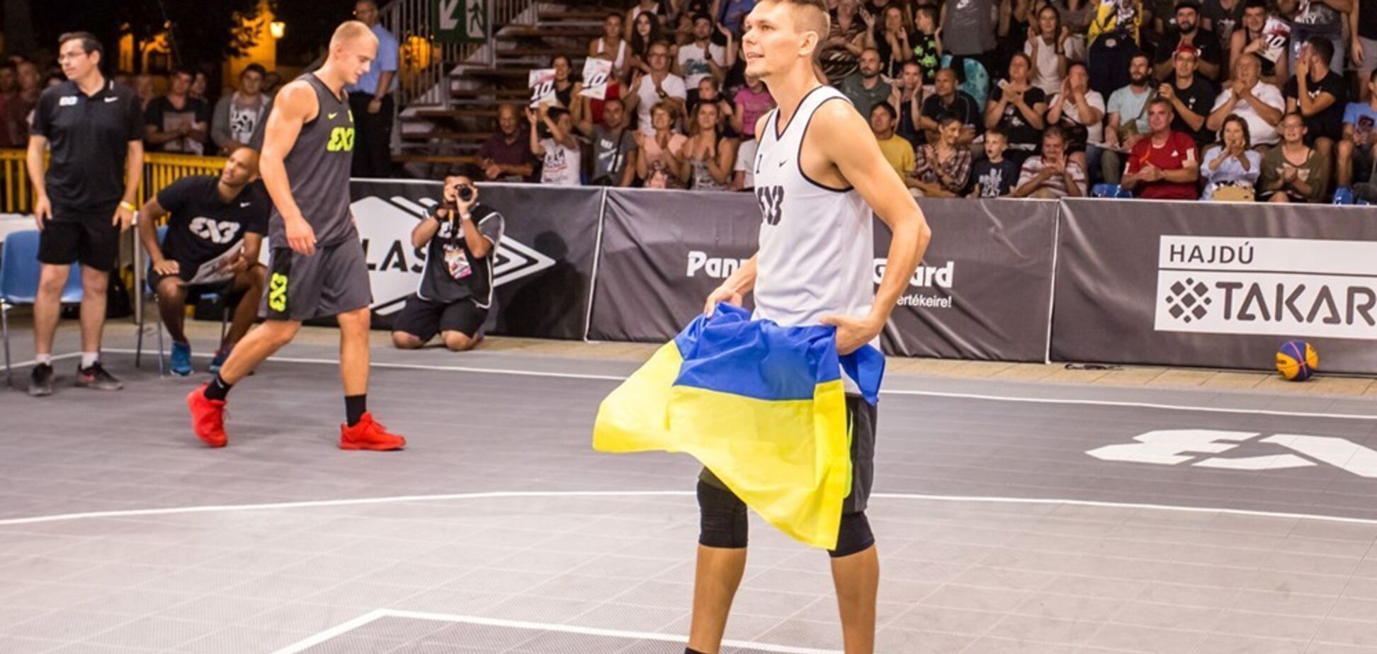 Дмитро 'Smoove' Керівник