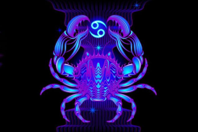 Совместимость знаков Зодиака для Раков: астролог рассказал, кто их предаст