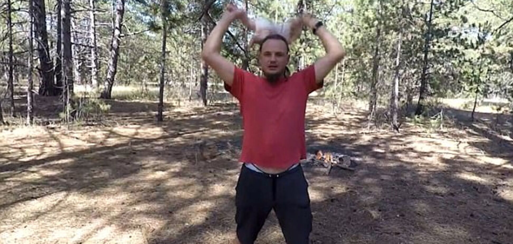 Отец года: украинец раскручивал и подбрасывал младенца, делая из него 'астронавта'