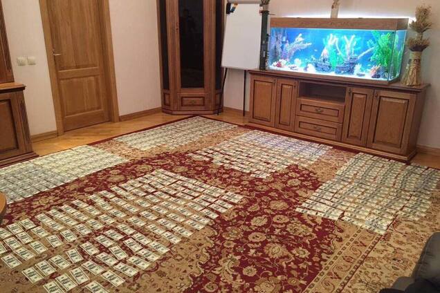 Судьи 'погорели' на $300 тыс. взятки Холодницкому: стали известны подробности