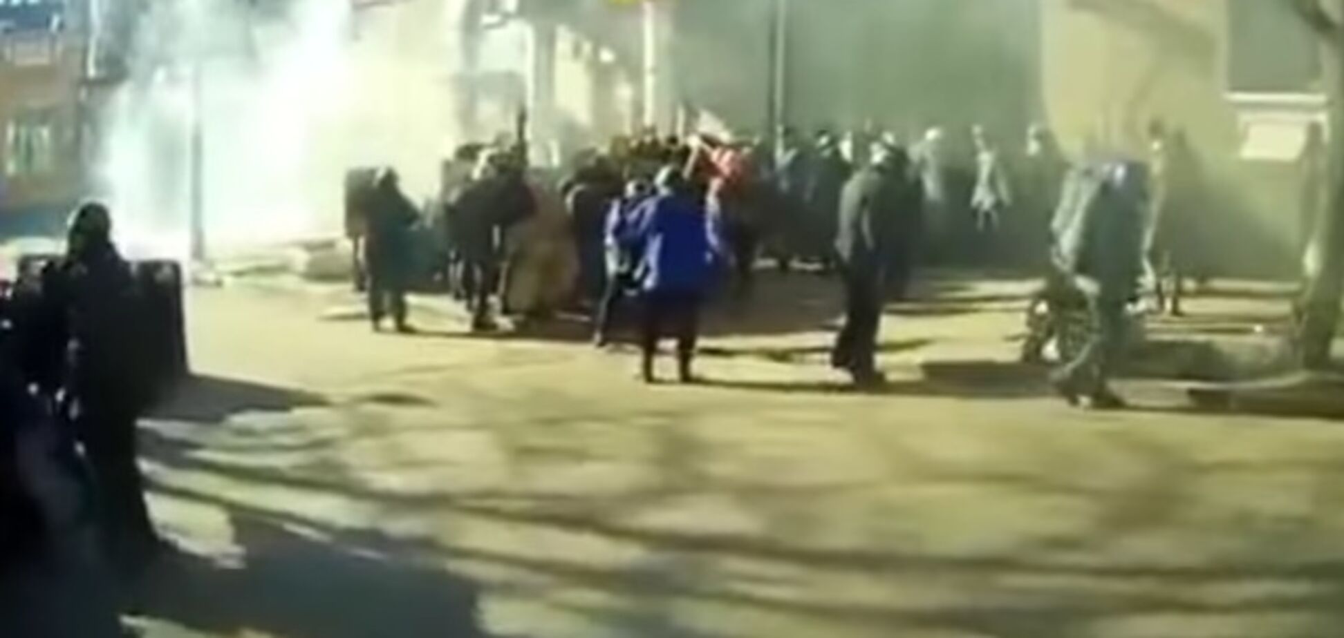 Расстрелы на Майдане: появилось новое видео из Крепостного переулка в Киеве
