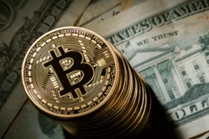 "Люди можуть втратити гроші": НБУ визначився зі статусом Bitcoin