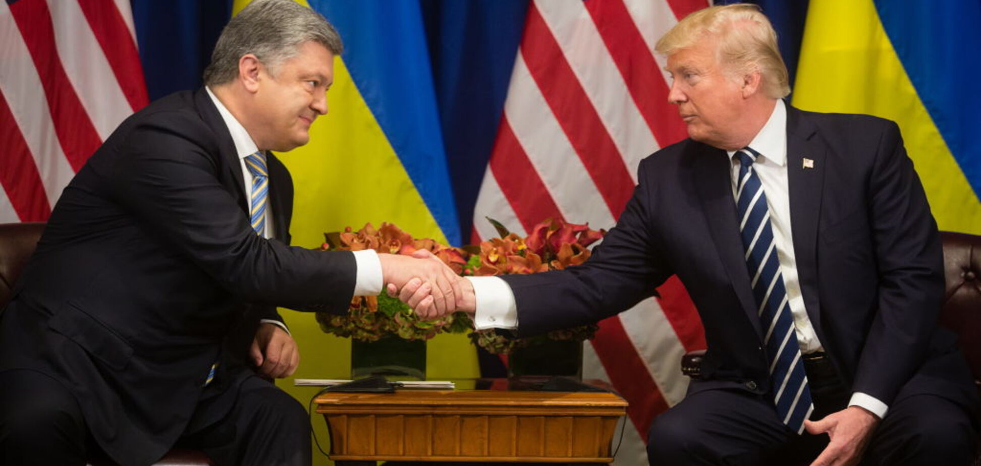 Трамп закликав Порошенка продовжити боротьбу з корупцією