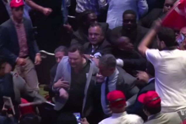 Назвали террористом: выступление Эрдогана в Нью-Йорке кончилось дракой