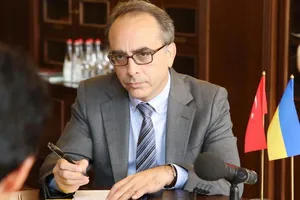 Йонет Джан Тезель