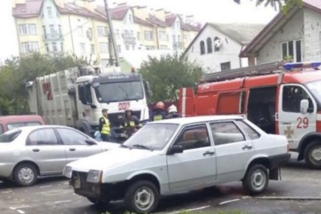 Во Львове мусоровоз устроил кровавое ДТП: есть жертвы