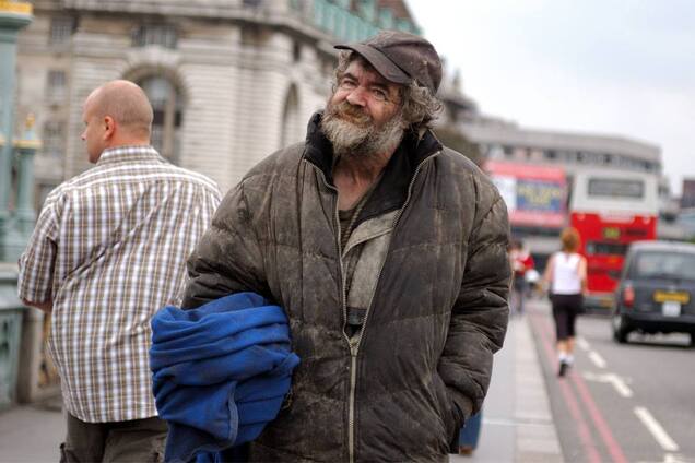 'У вас єсть восємь грівєн? Мнє на мінєралку...'
