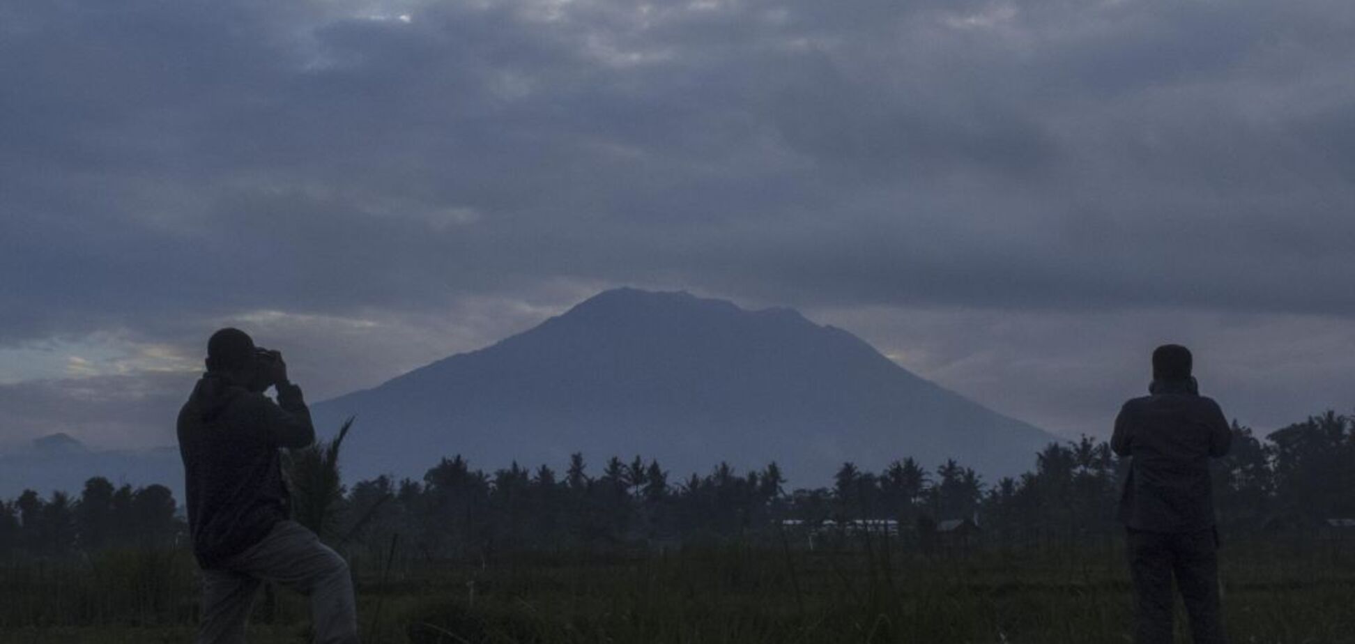 Десятки тисяч евакуйовані: на Балі прокинувся потужний вулкан