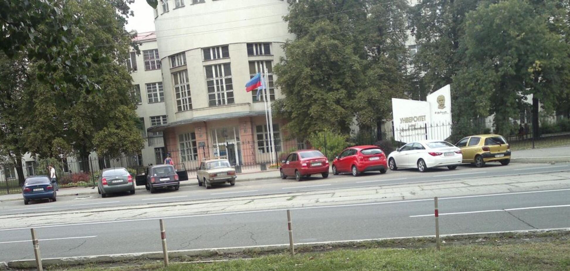 Прогулянка по 'столиці ЛНР': у мережі показали, як війна змінила Луганськ