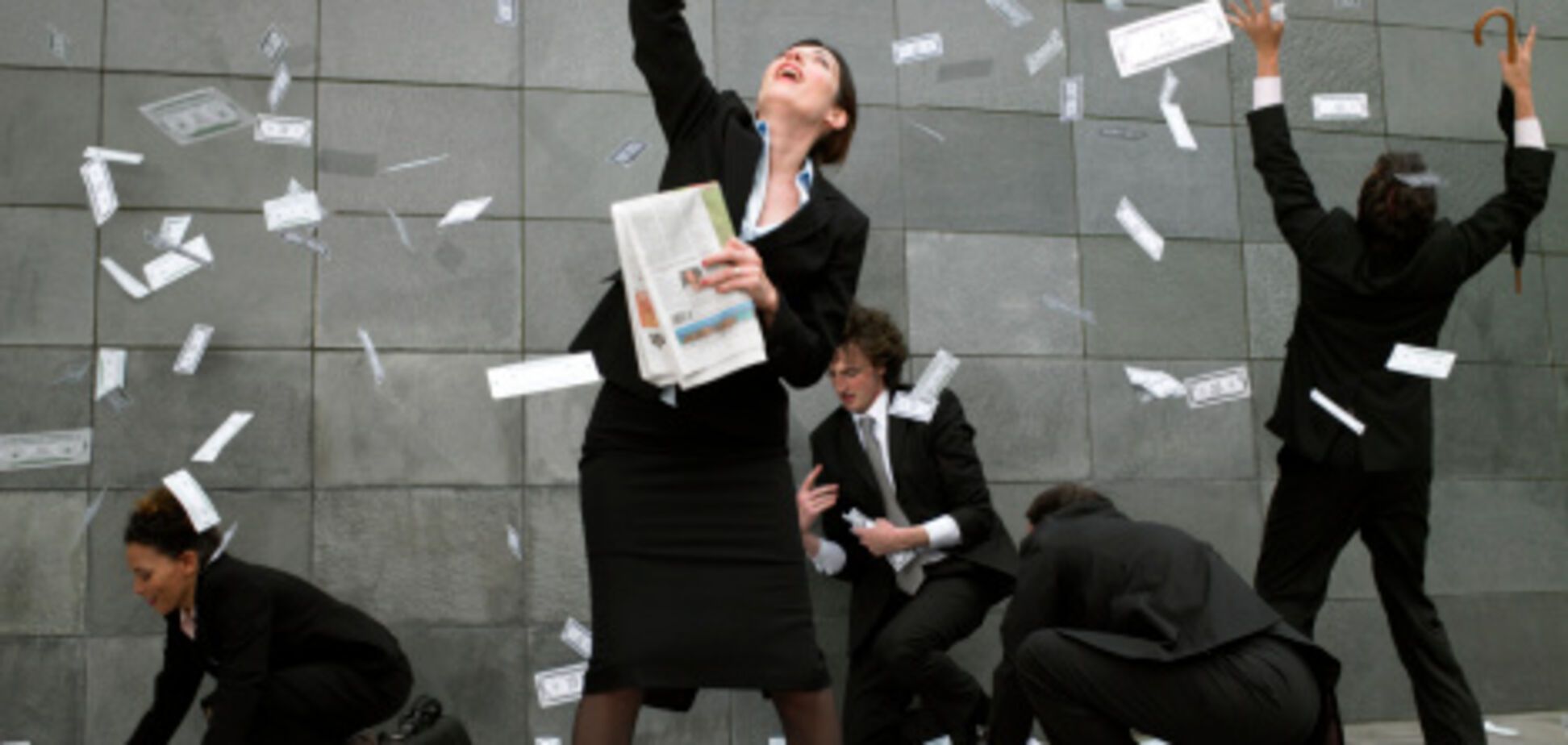 В НБУ обвинили СМИ в падении гривни на фоне 'оживления экономики'