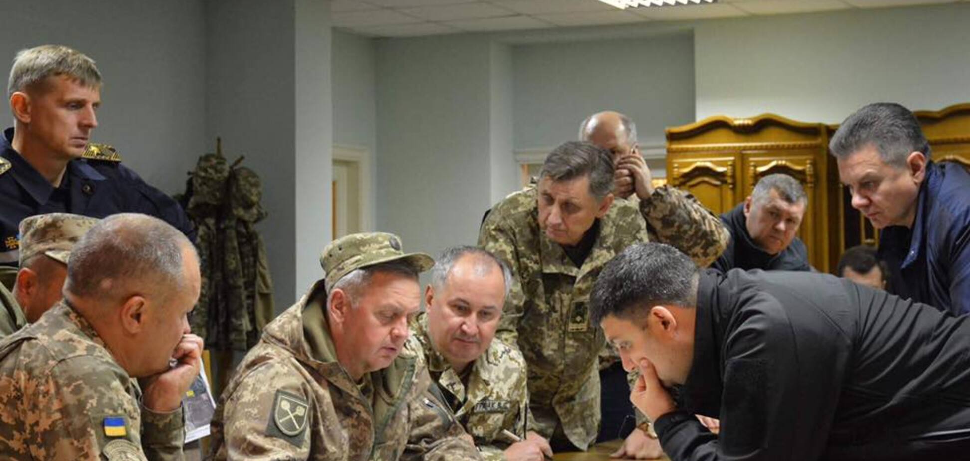 Киндер-сюрприз, или 'Убрать Муженко'?