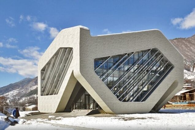 Селфи и путешествия: ТОП-5 мест для оригинальных фото в Грузии