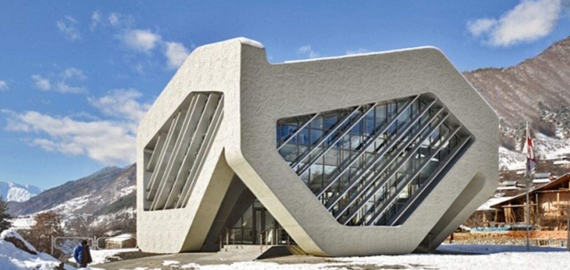 Селфи и путешествия: ТОП-5 мест для оригинальных фото в Грузии