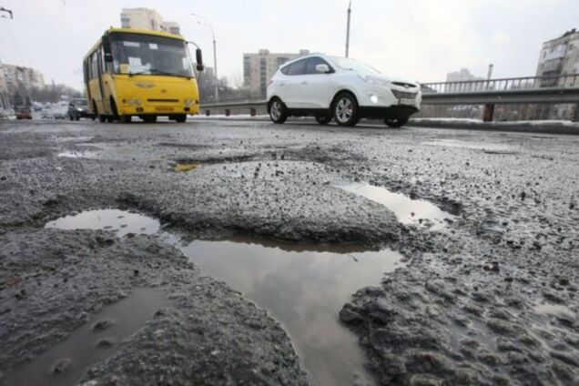 Якість доріг: Україна виявилася однією із найгірших у світі