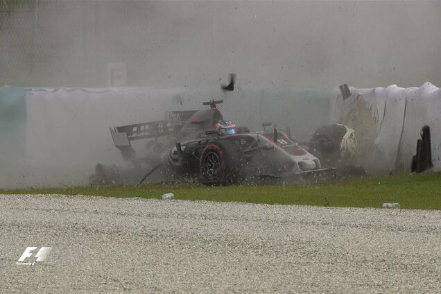 Знаменитий гонщик Формули-1 на величезній швидкості потрапив в аварію: з'явилися фото і відео інциденту