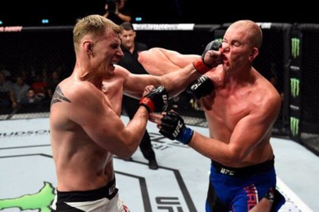 Российский боец избил 213-сантиметрового голландца в UFC: видео нокаута